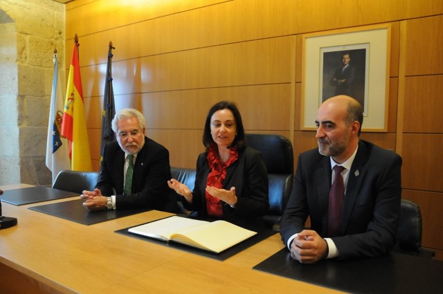 O presidente do Parlamento reivindica que a riqueza idiomática de Galicia “ábrenos as portas de medio mundo”